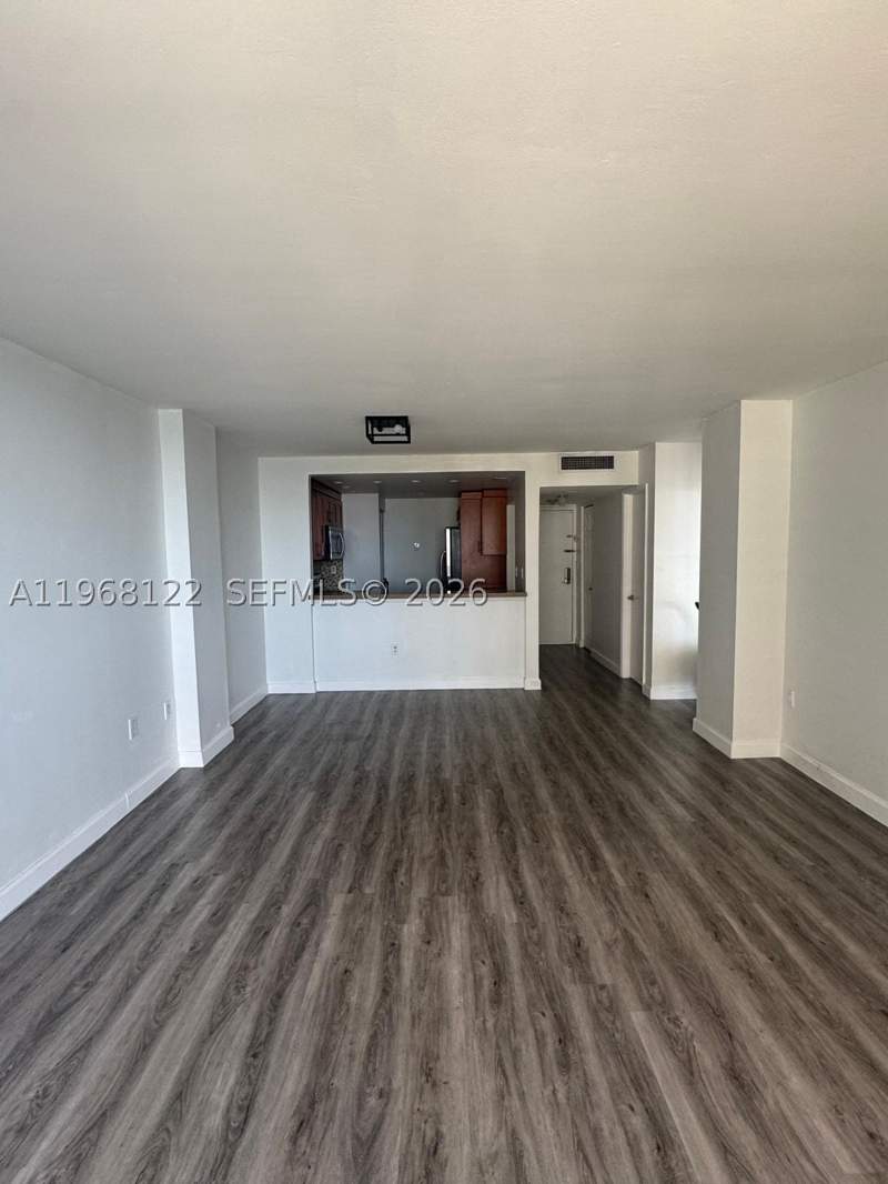 1 bedroom Condominium at 600 NE 36th St 820, Charter Club Condo, Miami — photo 5