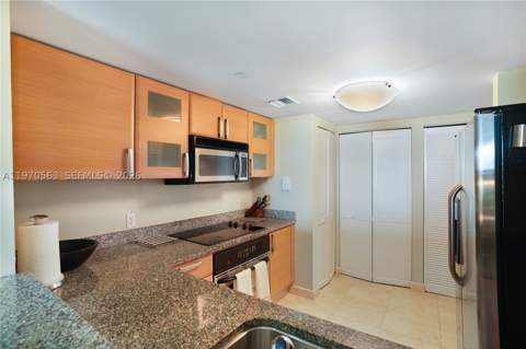 2101 Brickell Ave 1812, Miami FL - photo 13 of 58