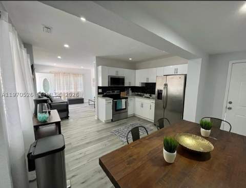 3050 NW 52nd St, Miami FL - photo 15 of 17