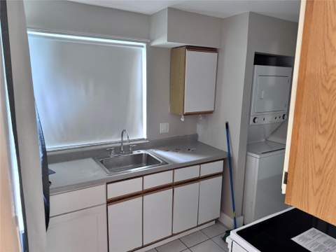 805 N Franklin Avenue 805C, Homestead FL - photo 10 of 13