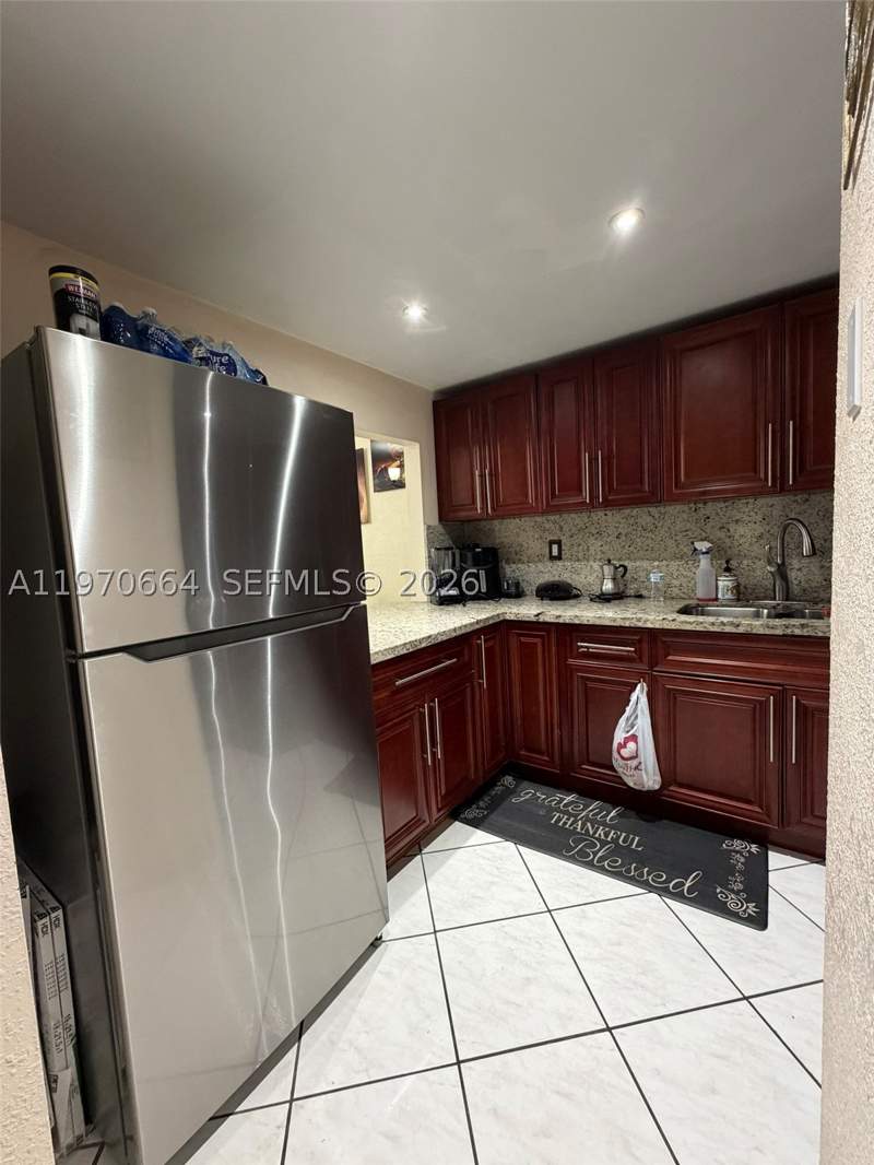 2 bedroom Condominium at 10090 NW 80th Ct 1206, Samari Lake East Condo, Hialeah Gardens — photo 5
