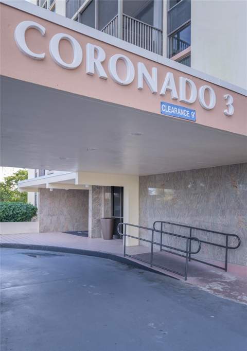 20379 W Country Club Drive 332, Aventura FL - photo 9 of 36