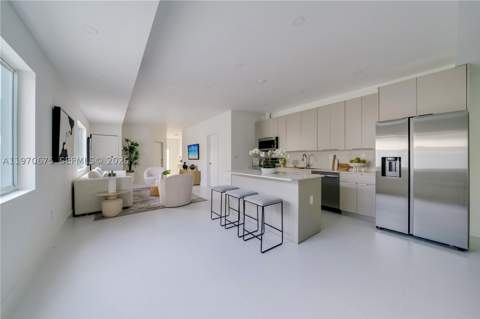 4789 NW 1st St, Miami FL - photo 10 of 28