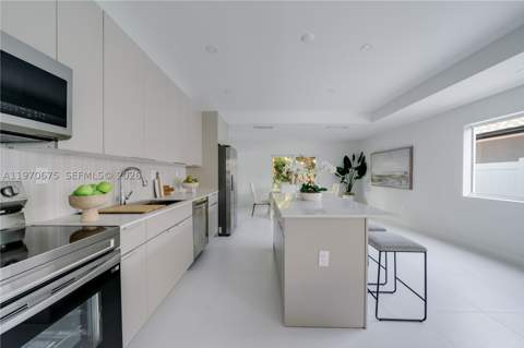4789 NW 1st St, Miami FL - photo 13 of 28
