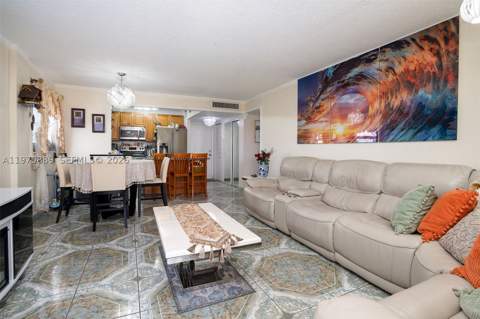 16450 Miami Dr 503, North Miami Beach FL - photo 11 of 31