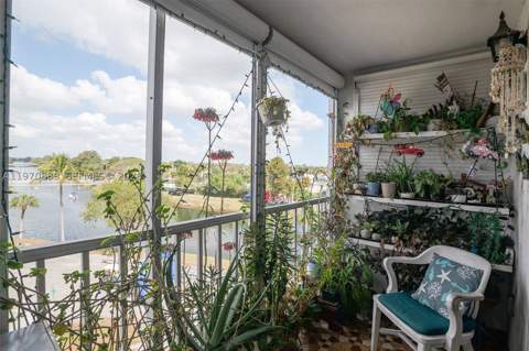 16450 Miami Dr 503, North Miami Beach FL - photo 20 of 31