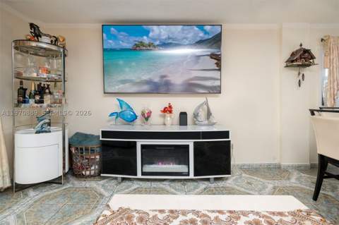 16450 Miami Dr 503, North Miami Beach FL - photo 8 of 31