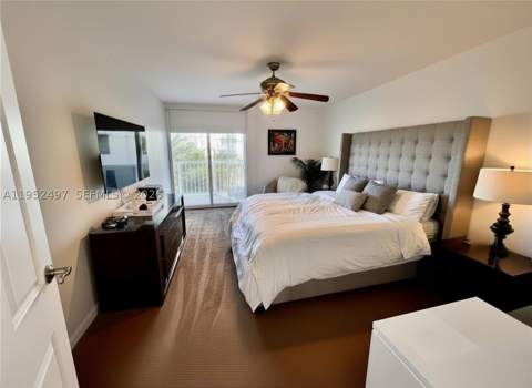 2401 Collins Ave 509, Miami Beach FL - photo 7 of 23