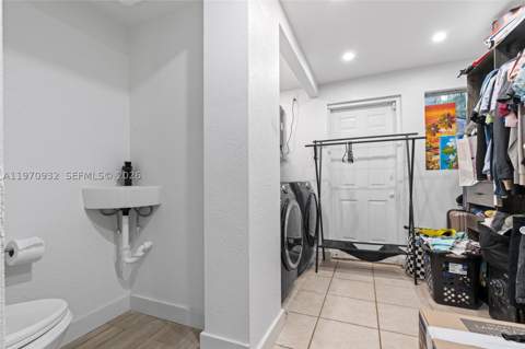 700 SW 44th Pl, Miami FL - photo 20 of 48