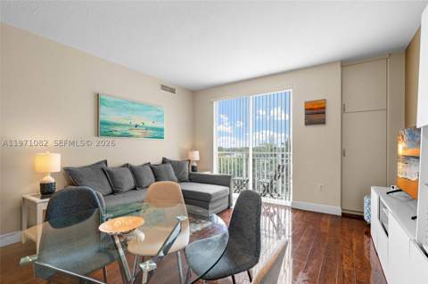 7275 SW 90th Way 404, Miami FL - photo 9 of 35