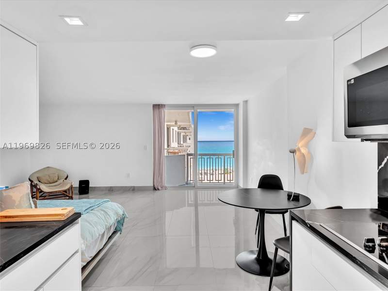 0 bedroom Condominium at 401 Ocean Dr 1007, The Presidential Condo, Miami Beach — photo 5