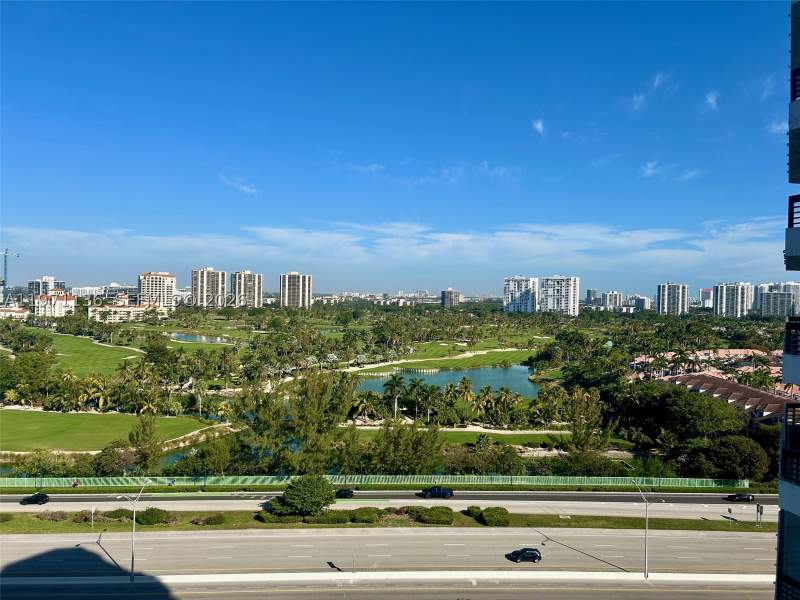 2 bedroom Condominium at 3400 NE 192nd St 1607, Mystic Pointe Tower 600 C, Aventura — photo 3