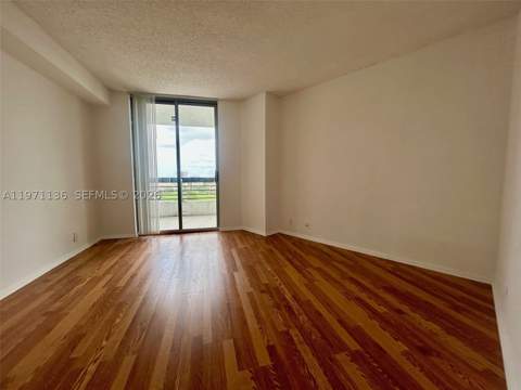3400 NE 192nd St 1607, Aventura FL - photo 7 of 37