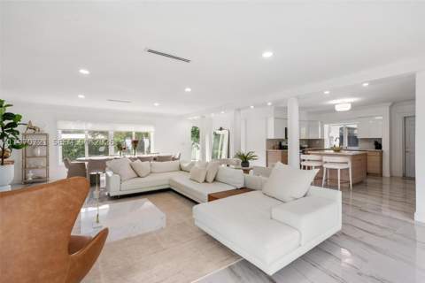 1001 NE 86th St, Miami FL - photo 10 of 45