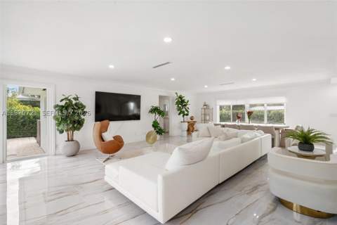 1001 NE 86th St, Miami FL - photo 14 of 45