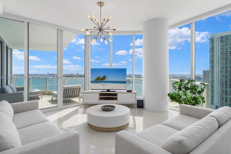 3 bedroom Condominium at 2020 N Bayshore Dr 3102, Paramount Bay Condo, Miami — photo 3