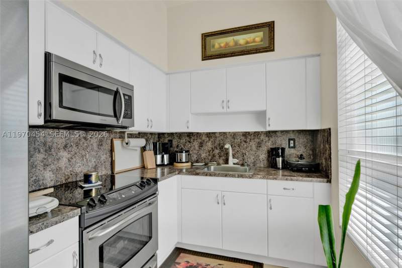 2 bedroom Condominium at 7400 W 20th Ave 402, Royal Palms Condo, Hialeah — photo 5