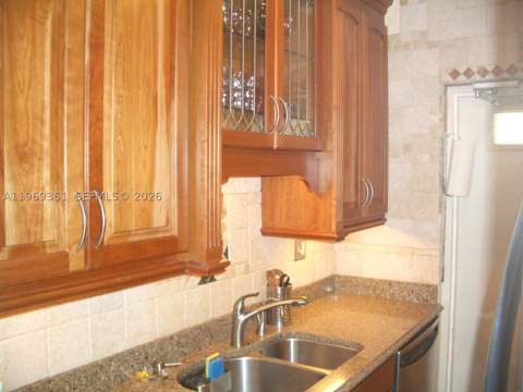 10900 SW 104th St 324, Miami FL - photo 16 of 39