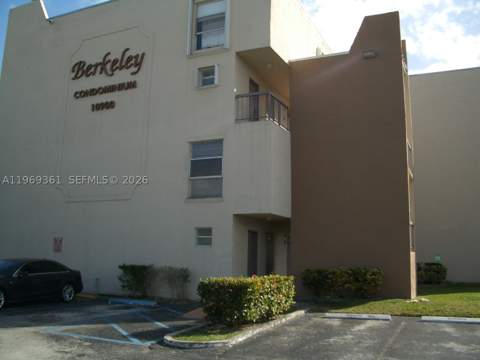 10900 SW 104th St 324, Miami FL - photo 22 of 39