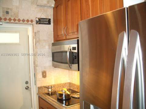 10900 SW 104th St 324, Miami FL - photo 9 of 39