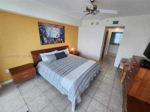 18100 N Bay Rd Ph7, Sunny Isles Beach FL - photo 12 of 28