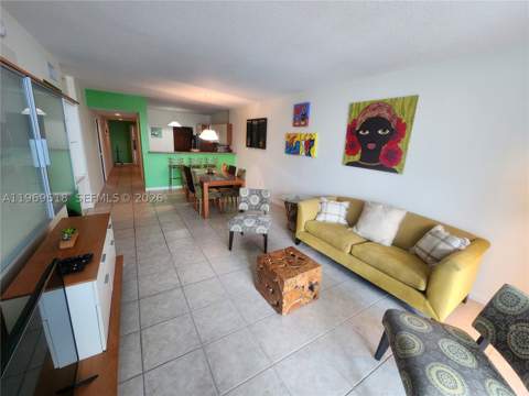 18100 N Bay Rd Ph7, Sunny Isles Beach FL - photo 6 of 28