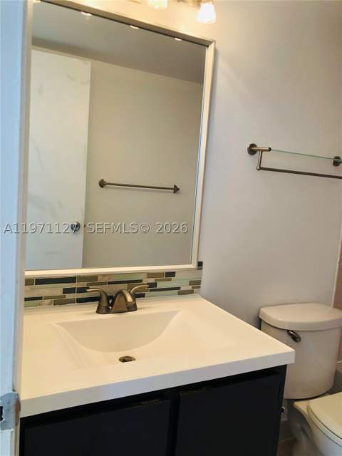 8260 SW 210th St 210, Cutler Bay FL - photo 12 of 23