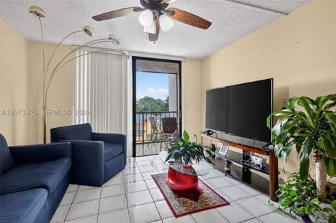 9678 Fontainebleau Blvd 411, Miami FL - photo 7 of 33