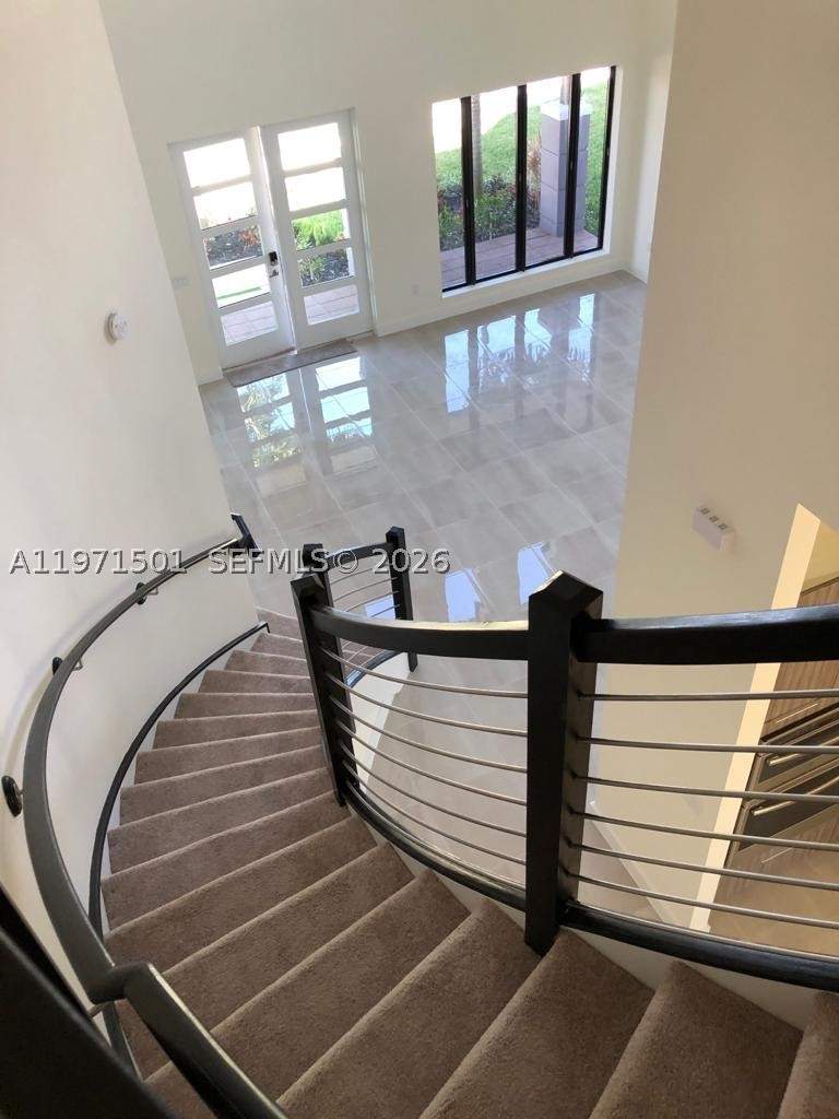 4 bedroom SingleFamilyResidence at 16045 NW 87th Ct, Dunnwoody Lake, Miami Lakes — photo 4