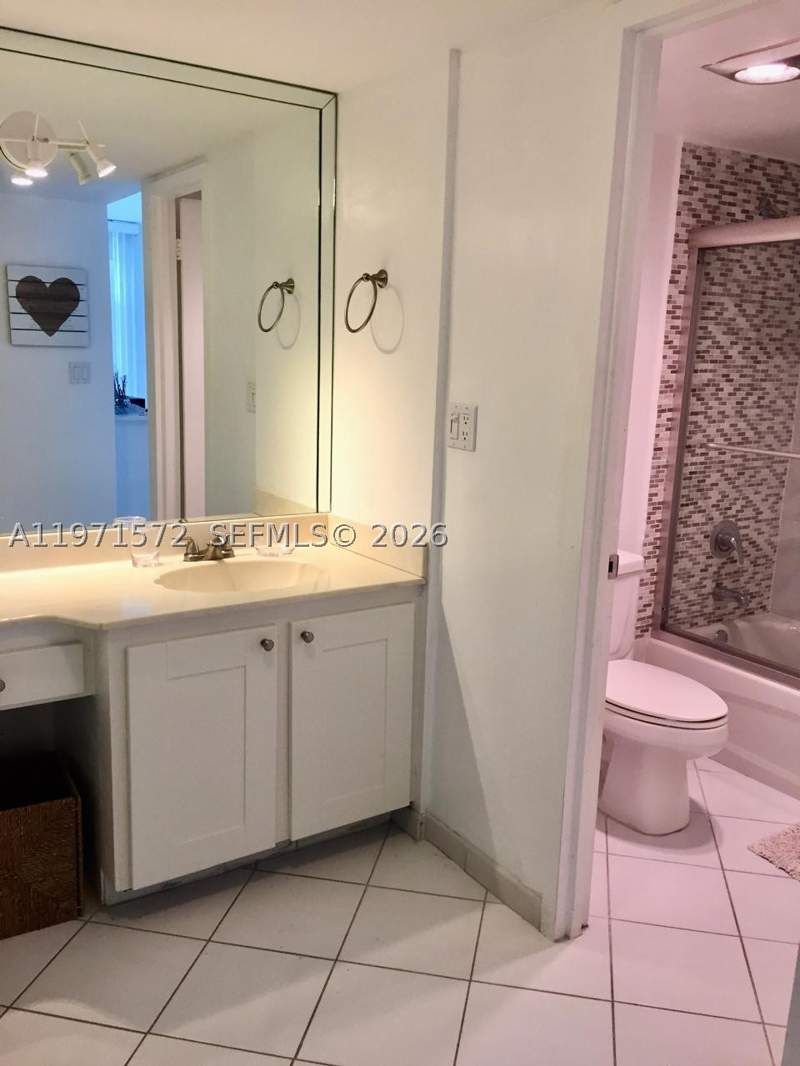 2 bedroom Condominium at 100 Bayview Dr 516, Arlen House East Condo, Sunny Isles Beach — photo 5