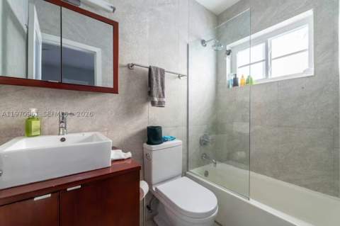 1061 Michigan Ave 4, Miami Beach FL - photo 16 of 22