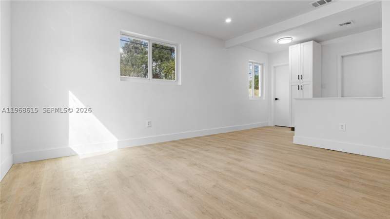 4 bedroom SingleFamilyResidence at 1735 NW 126th St, Randall Park, Miami — photo 5