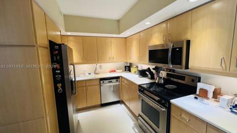 5600 Collins Ave 7Y, Miami Beach FL - photo 9 of 30