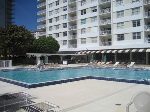 300 Bayview Dr 2101, Sunny Isles Beach FL - photo 13 of 20