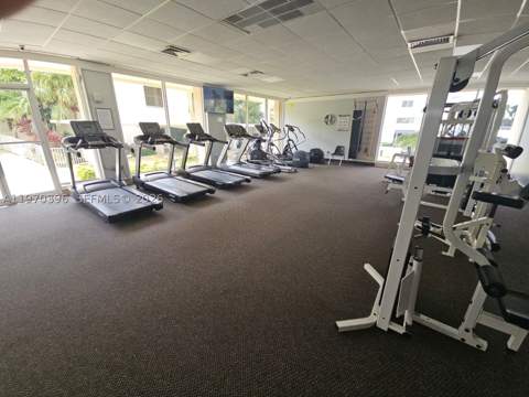 300 Bayview Dr 2101, Sunny Isles Beach FL - photo 18 of 20