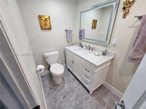300 Bayview Dr 2101, Sunny Isles Beach FL - photo 7 of 20