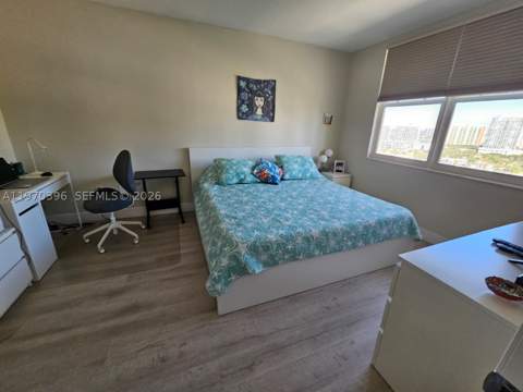 300 Bayview Dr 2101, Sunny Isles Beach FL - photo 8 of 20