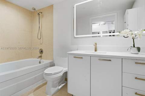 50 Biscayne Blvd 1909, Miami FL - photo 7 of 44