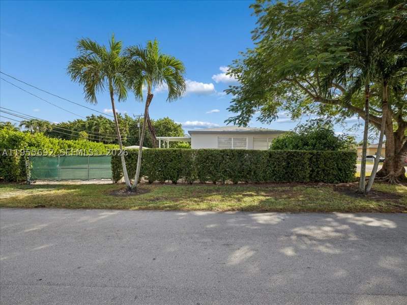 3 bedroom SingleFamilyResidence at 6891 SW 26th Ter, Artbilt Homes, Miami — photo 2