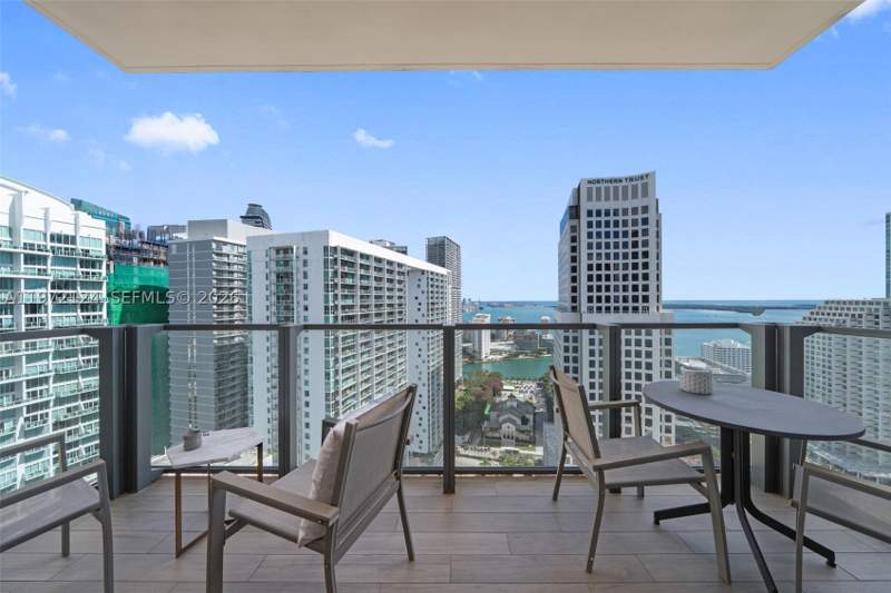 2 bedroom Condominium at 68 SE 6th St 3209, Reach Condo, Miami — photo 2