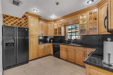 5959 SW 16th Ter, West Miami FL - photo 7 of 23