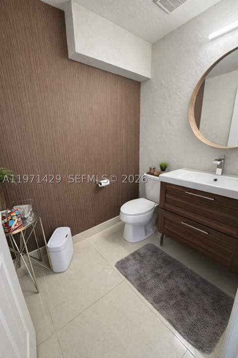 10255 NW 89th Ter, Doral FL - photo 11 of 32