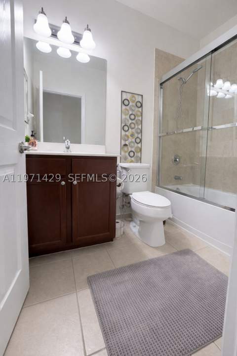 10255 NW 89th Ter, Doral FL - photo 19 of 32