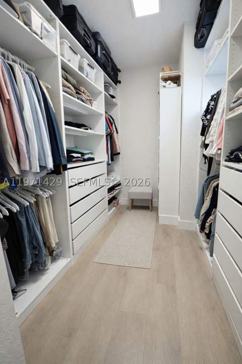 10255 NW 89th Ter, Doral FL - photo 22 of 32