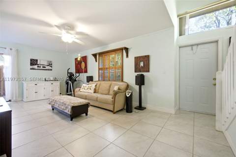11483 SW 109th Rd 2F, Miami FL - photo 8 of 41