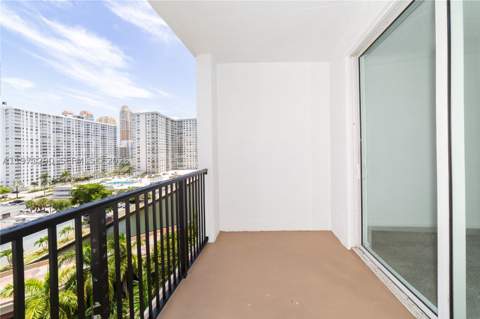 17150 N Bay Rd 2911, Sunny Isles Beach FL - photo 13 of 48