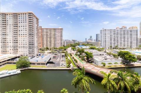 17150 N Bay Rd 2911, Sunny Isles Beach FL - photo 17 of 48