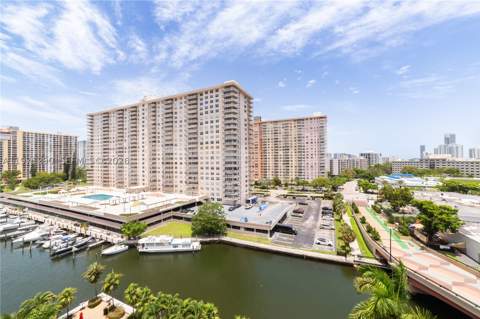 17150 N Bay Rd 2911, Sunny Isles Beach FL - photo 18 of 48
