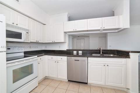 17150 N Bay Rd 2911, Sunny Isles Beach FL - photo 6 of 48