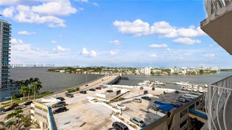 7601 E Treasure Dr 1011, North Bay Village FL - photo 11 of 44